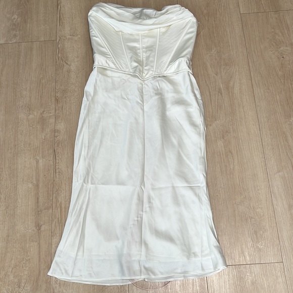 NWT HOUSE OF CB Strapless Ivory Satin Corset Dress - Picture 3 of 10